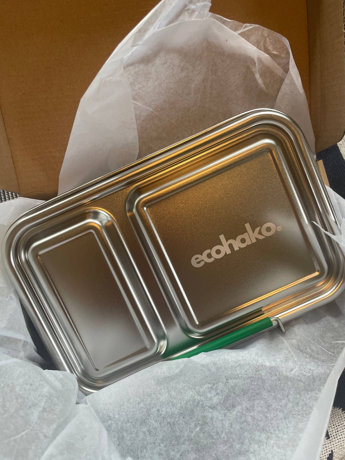 ECO-BENTO 2 COMPARTMENT SET - GREEN // 環境に優しいECOHAKO 2コンパートメント（仕切り）セット